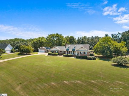 214 Devon Way pending home in Devonshire, Anderson, SC