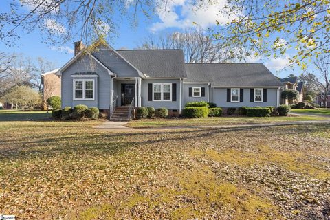 1202 Plantation Drive active home in Holly Tree Plantation, Simpsonville, SC