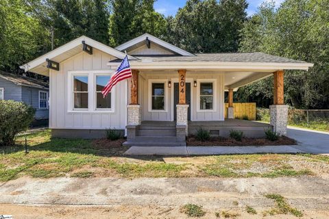 204 Stafford Street active home in Melrose, Greenville, SC