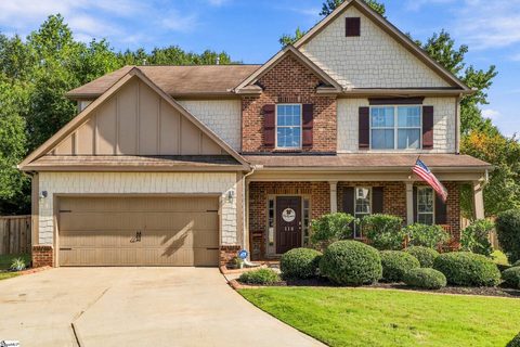 118 Hazeldeen Place active home in Crossgate At Remington, Simpsonville, SC