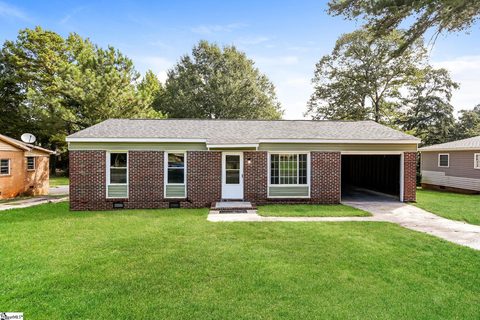Homes in Washington Heights, Laurens