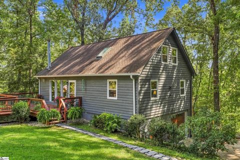 121 Fulda Court active home in Gauley Falls, Pickens, SC