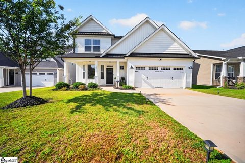 602 River Trace Loop active home in River Trace, Simpsonville, SC