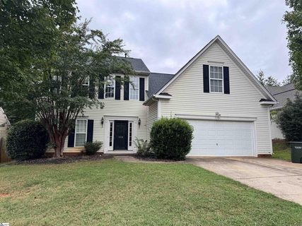 226 Highgate Circle active home in Shelburne Farms, Greer, SC