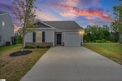 239 Mable Leaf Lane active home in Lenhardt Grove, Easley, SC