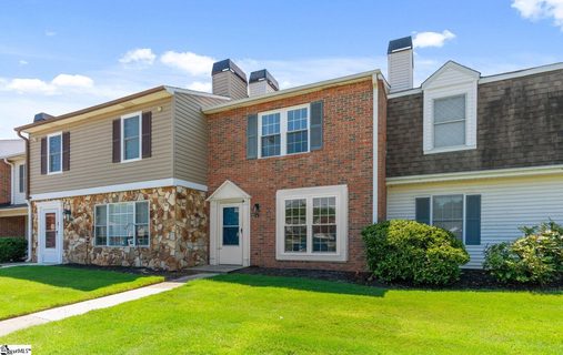 4 Birchview Street active townhome in Jamestowne I, Taylors, SC