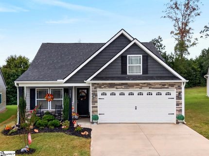 1180 Mason Hill Way active home in Westgrove Village, Spartanburg, SC