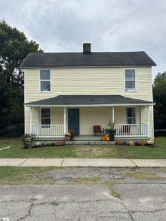 16 2Nd Avenue pending home in Poe Mill, Greenville, SC