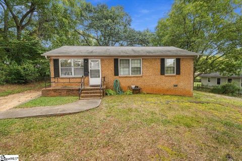 103 Beth Street active home in Serene Heights, Greer, SC