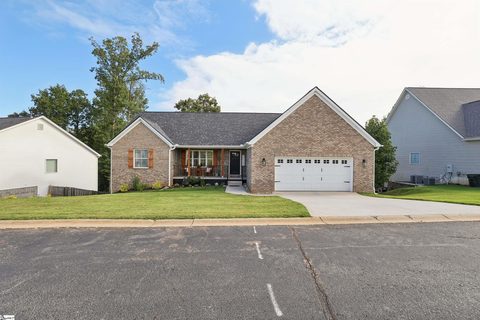 731 Waterbrook Lane active home in Bent Creek Plantation, Greer, SC