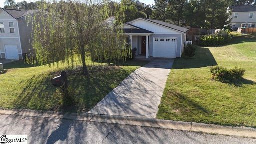 Homes in Pinehaven Pointe, Laurens