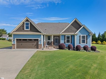107 Cayanne Court active home in Castle Rock, Greer, SC