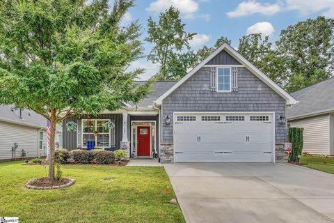 26 Golden Apple Trail active home in Butler Parc, Mauldin, SC