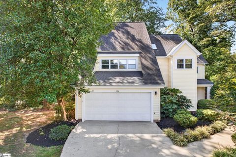 Homes in Forest Lake, Simpsonville