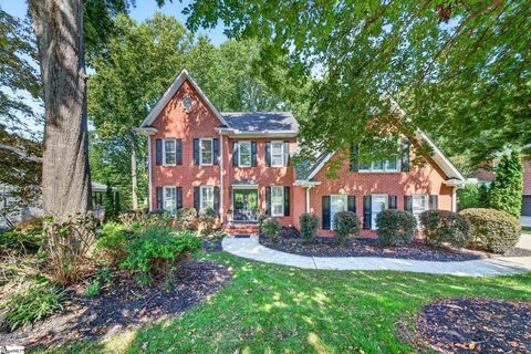 311 English Oak Road active home in Stonehaven, Simpsonville, SC