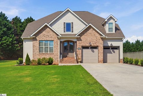 105 Carshalton Drive active home in Carshalton By The Bay, Lyman, SC