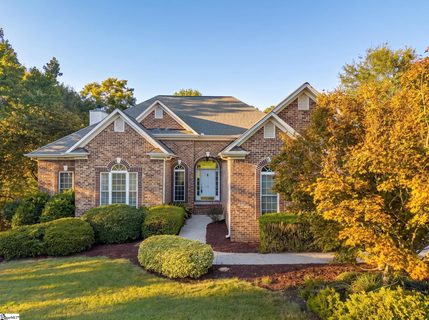 311 Parker Slatton Road active home in Edgewater Acres, Simpsonville, SC