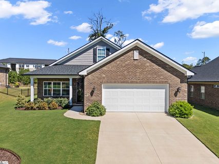 120 Silverlimb Lane active home in Oak Branch Estates, Taylors, SC