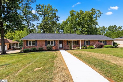 7 Norwich Drive active home in Buxton, Greenville, SC