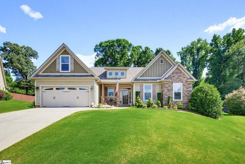 120 Hubbard Lane active home in Rockbrooke North, Greer, SC