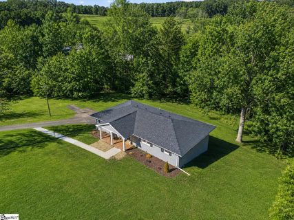 115 Pinetree Lane active home in Rollingwood - Area 63, Easley, SC