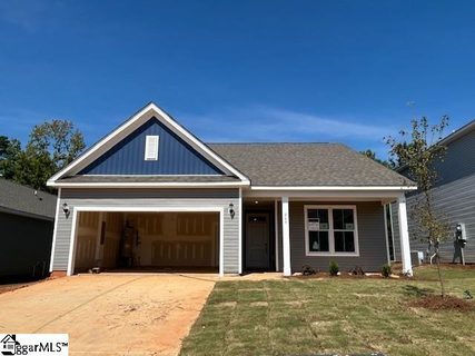 269 Talbert Trail active home in Sherwood Gardens, Landrum, SC
