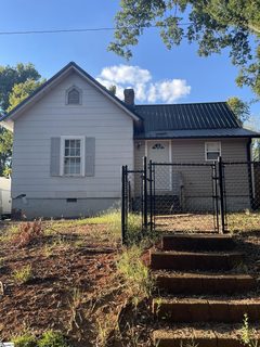 20 1St Street active home in Woodside Mill, Greenville, SC
