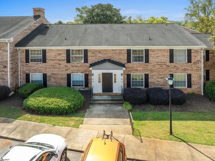 925 Cleveland Street Unit 94 pending condo in Riverbend Condos, Greenville, SC