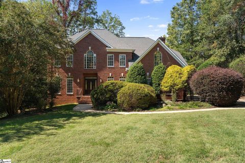 401 Rivercrest Drive active home in Woodlands, Taylors, SC
