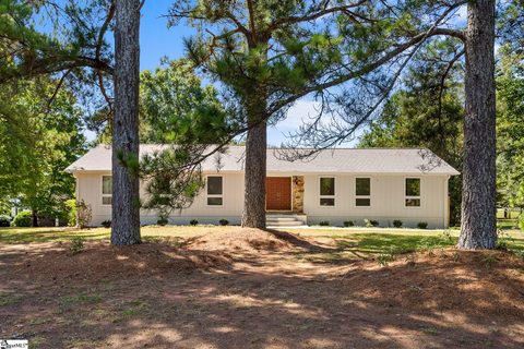 208 Williamsburg Road active home in Clarendon, Anderson, SC
