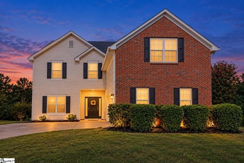 19 Druid Hill Court active home in Orchard Farms, Simpsonville, SC