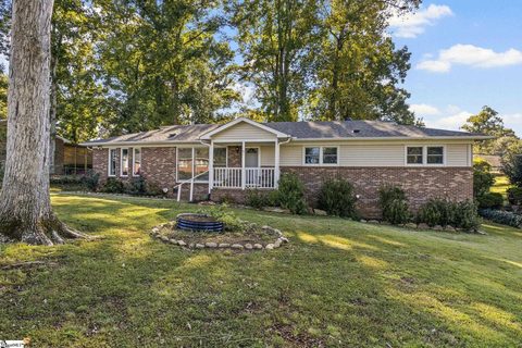 Homes in Richmond Hills, Greenville