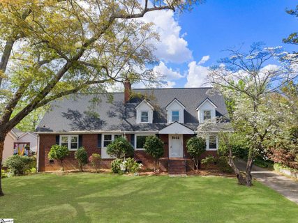 305 E Faris Road active home in Augusta Road, Greenville, SC