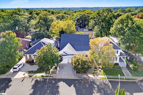 4 Crabapple Court active home in Augusta Road, Greenville, SC