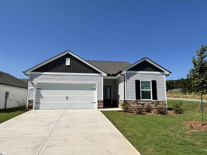 1404 Wild Indigo Way active home in Henson Creek Farms, Moore, SC