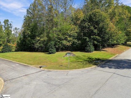 101 Autumn Leaves Way active lot in Garden Gate, Marietta, SC