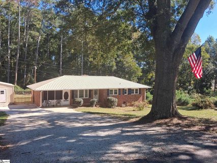 109 Hazelwood Avenue active home in Belle Meade, Anderson, SC