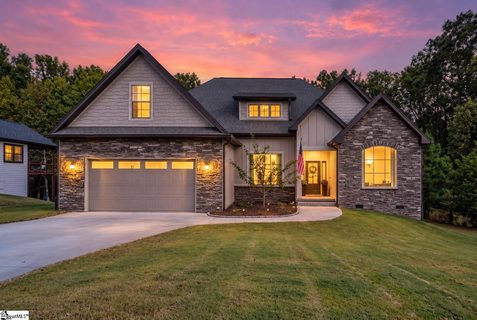 164 Woodland Avenue active home in Copper Creek, Inman, SC