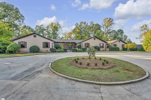 118 Clearcreek Drive active home in Turtle Creek, Boiling Springs, SC