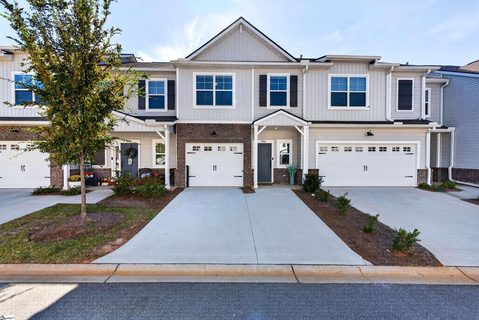 306 Hollenbeck Place active townhome in Holly Ridge, Greenville, SC