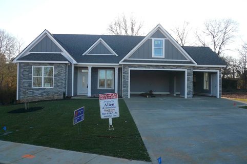 116 Southern Oaks Dr sold home in The Oaks At Woodfin, Inman, SC