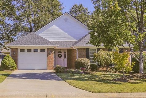 425 Rambling Rose Way