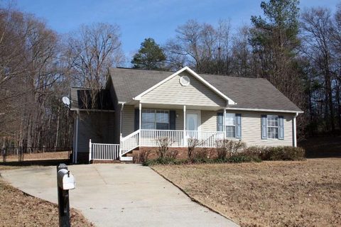 556 Holly Run Ct sold home in Oakmont, Spartanburg, SC