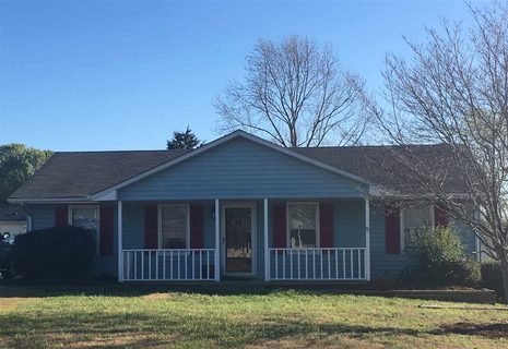 325 Crest Drive sold home in Plush Meadows, Inman, SC