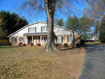 214 Briarcreek Dr.