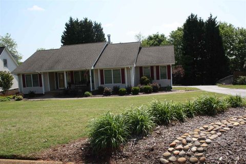 412 Woodson Court