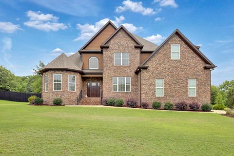 935 Lansfair Drive
