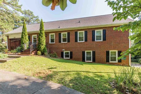 204 Tanglewylde Drive sold home in Cleveland Heights, Spartanburg, SC