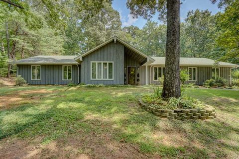 128 Brookhaven Drive