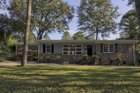 202 Tanglewylde Drive sold home in Cleveland Heights, Spartanburg, SC